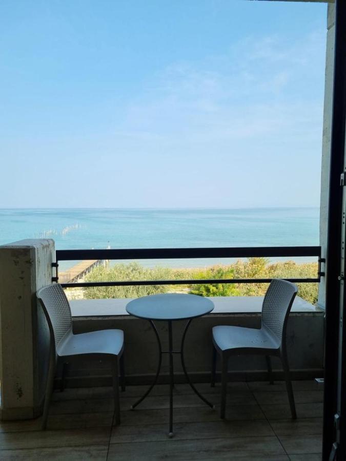 Bmp Apartment Orchidea Piscina, Giardino E Spiaggia Con Molo سيرمِيوني المظهر الخارجي الصورة