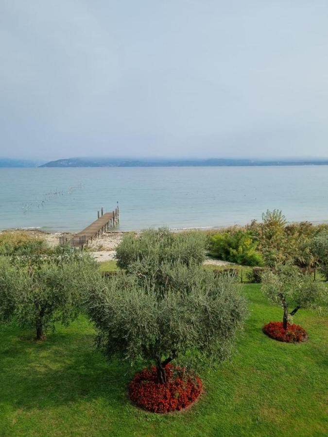 Bmp Apartment Orchidea Piscina, Giardino E Spiaggia Con Molo سيرمِيوني المظهر الخارجي الصورة
