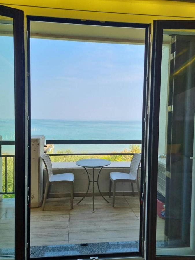 Bmp Apartment Orchidea Piscina, Giardino E Spiaggia Con Molo سيرمِيوني المظهر الخارجي الصورة