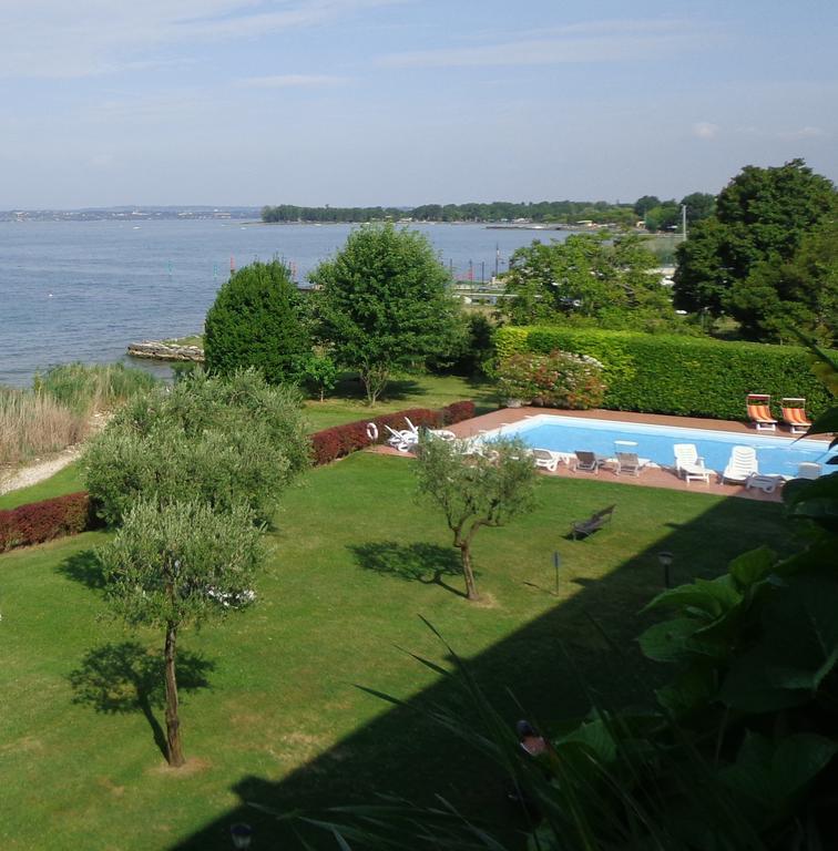 Bmp Apartment Orchidea Piscina, Giardino E Spiaggia Con Molo سيرمِيوني المظهر الخارجي الصورة